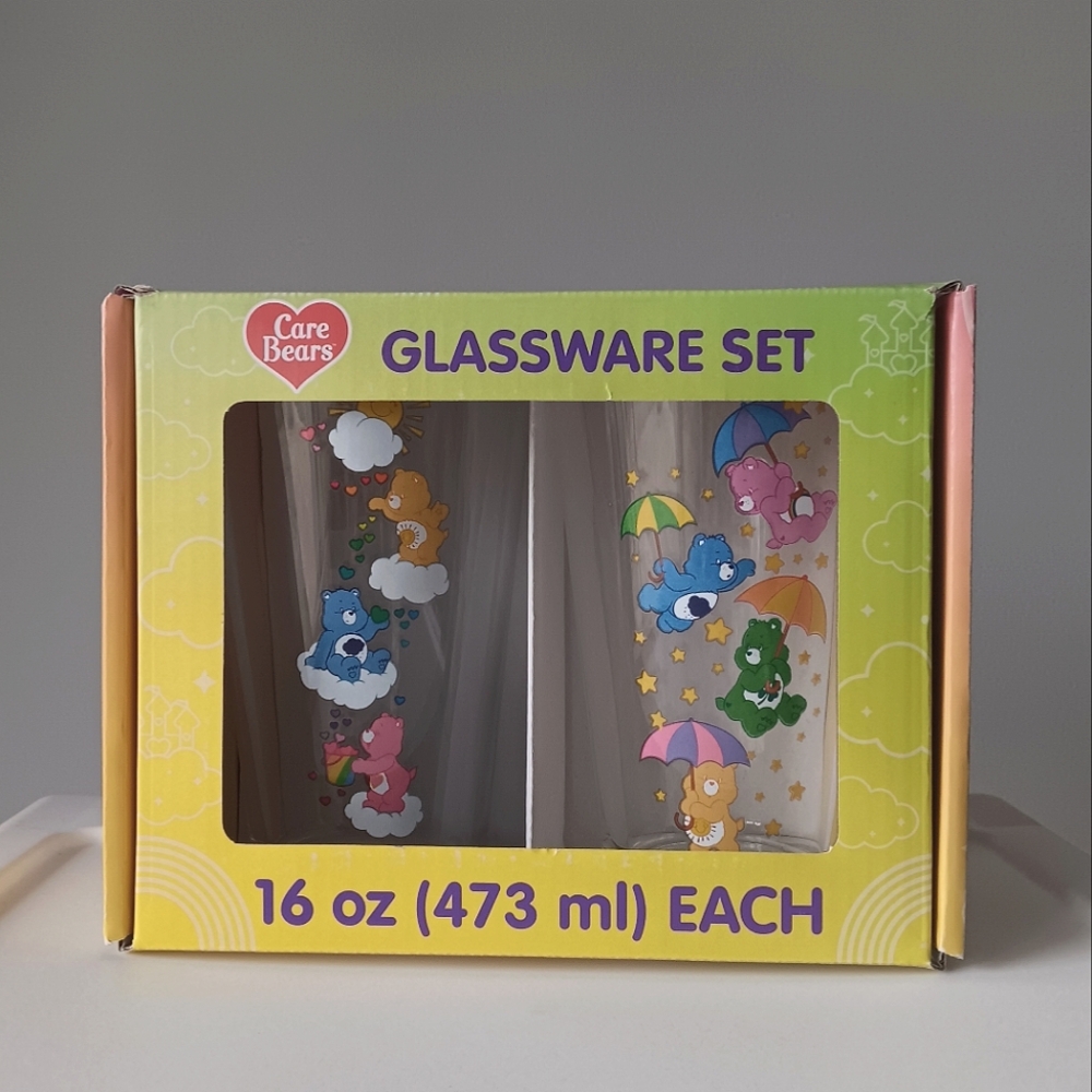 NEW Care Bears Drink Glasses 16 oz. Tumblers Boxed Set of 2 Original Bears Retro